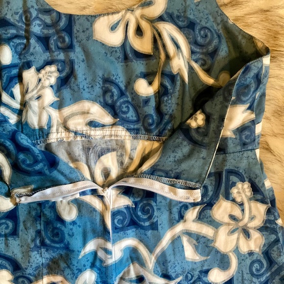 Hawaiian Print Halter Mini Dress - Picture 5 of 11